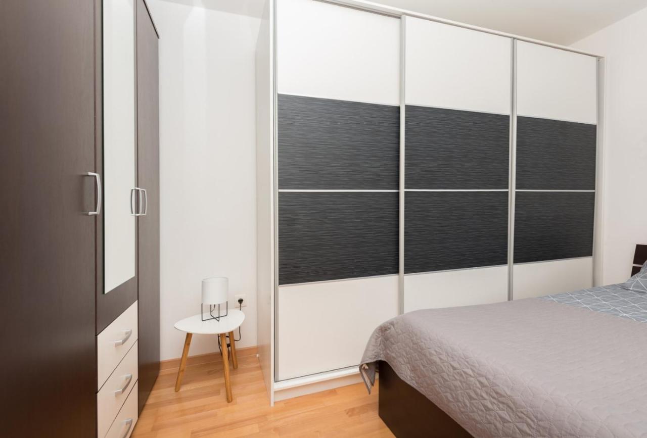 Apartment Sea View In Makarska, Free Parking Eksteriør bilde