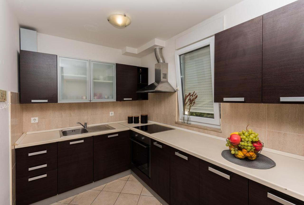 Apartment Sea View In Makarska, Free Parking Eksteriør bilde
